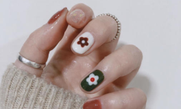 網(wǎng)紅款美甲,揭秘網(wǎng)紅款美甲的時(shí)尚密碼