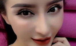 側(cè)臉小姐姐美女壁紙,壁紙中的側(cè)臉小姐姐風(fēng)采展現(xiàn)